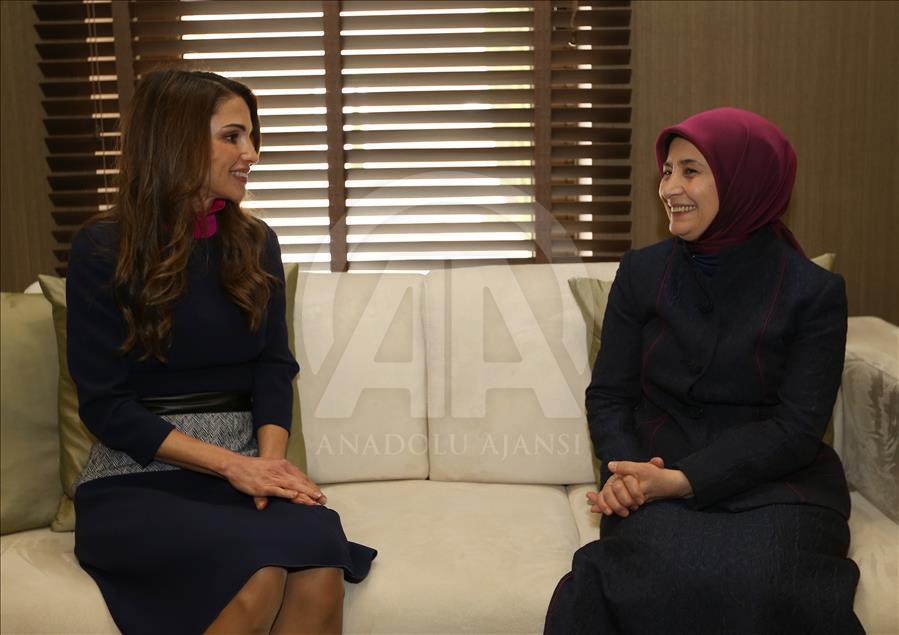 Sare Davutoğlu, Kraliçe Rania ile bir araya geldi