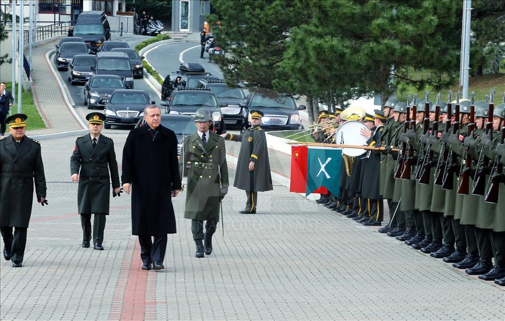 Cumhurbaşkanı Erdoğan, Harp Akademileri Komutanlığı'nı ziyaret etti