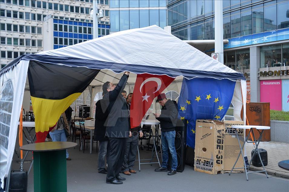 Brüksel’de teröre karşı Türk çadırı