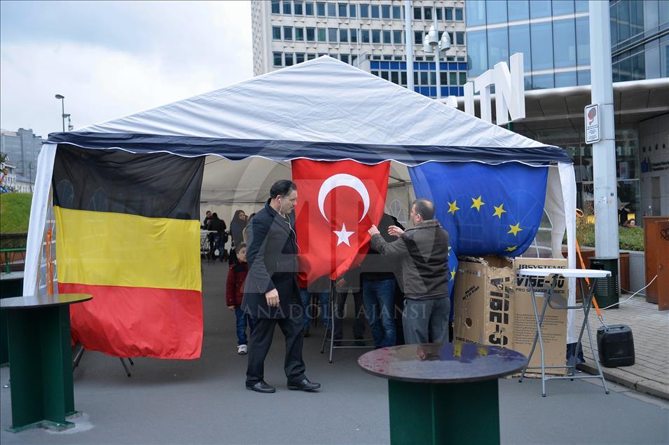 Brüksel’de teröre karşı Türk çadırı