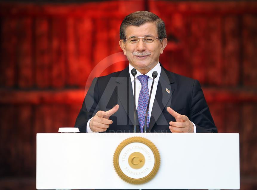 Başbakan Davutoğlu Diyarbakır'da