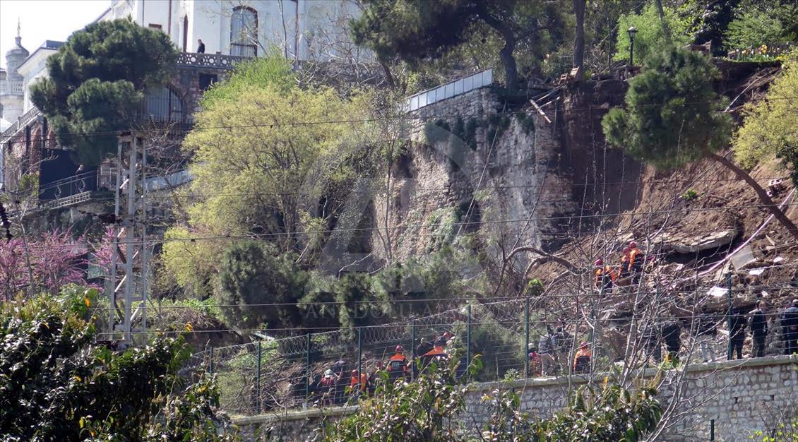 Gülhane Parkı'nda çay bahçesinin duvarı çöktü