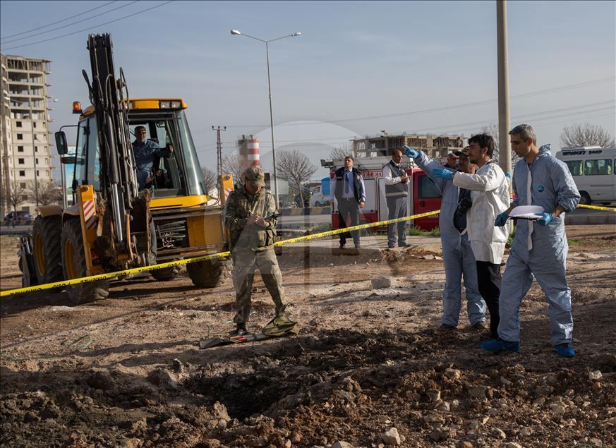 Rocket projectiles' from Syria hit Turkey's Kilis