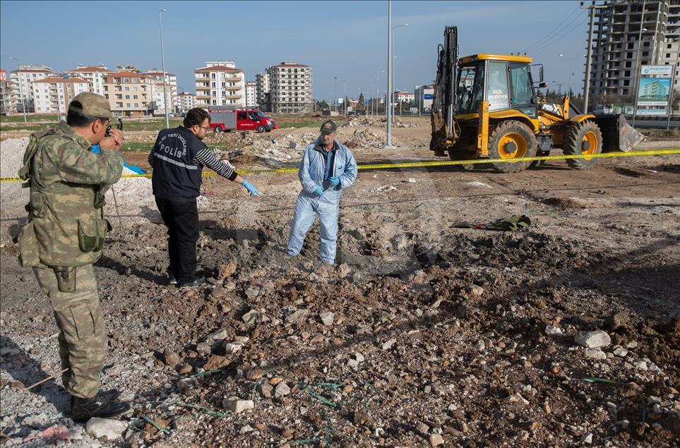 Rocket projectiles' from Syria hit Turkey's Kilis