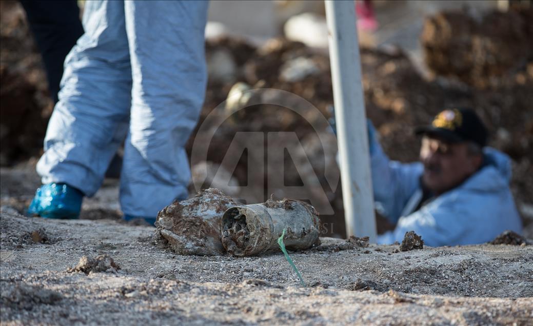 Rocket projectiles' from Syria hit Turkey's Kilis