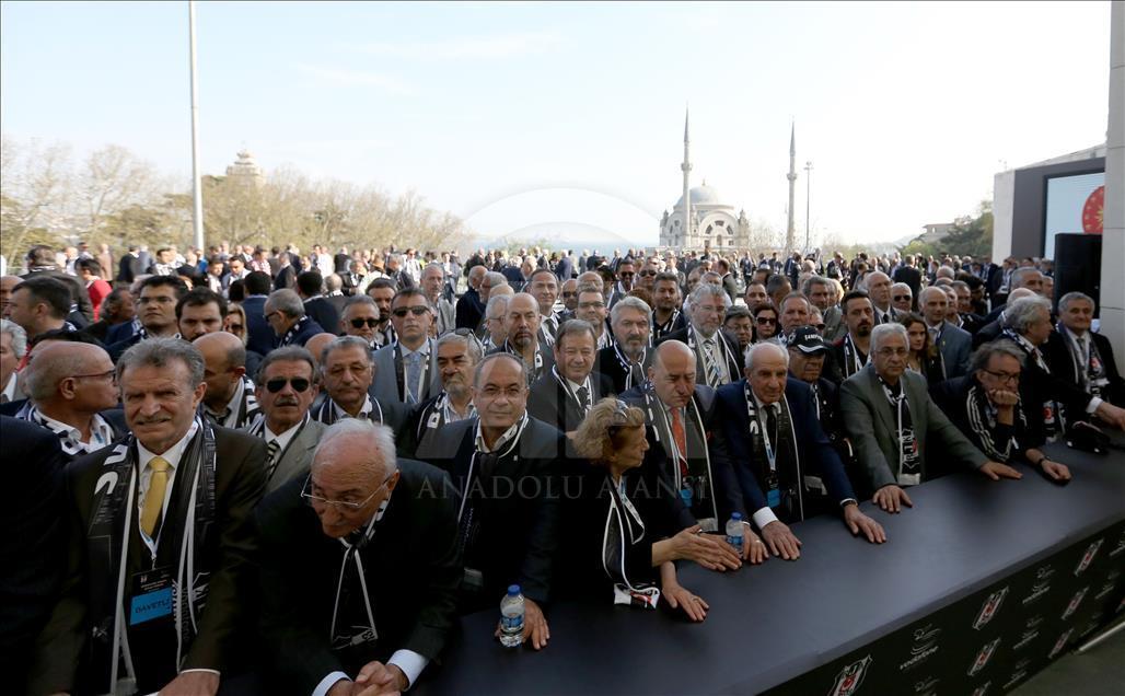 Vodafone Arena açıldı