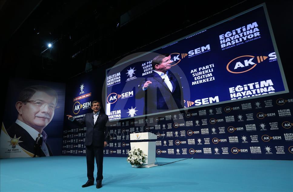 Başbakan Davutoğlu İstanbul'da