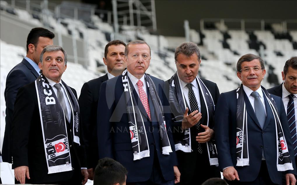 Vodafone Arena açıldı