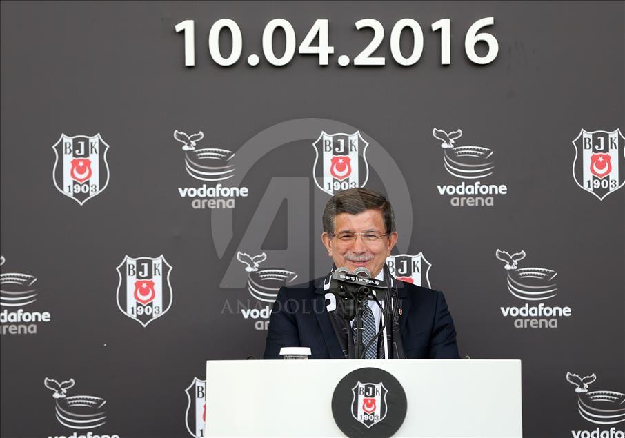 Vodafone Arena açıldı