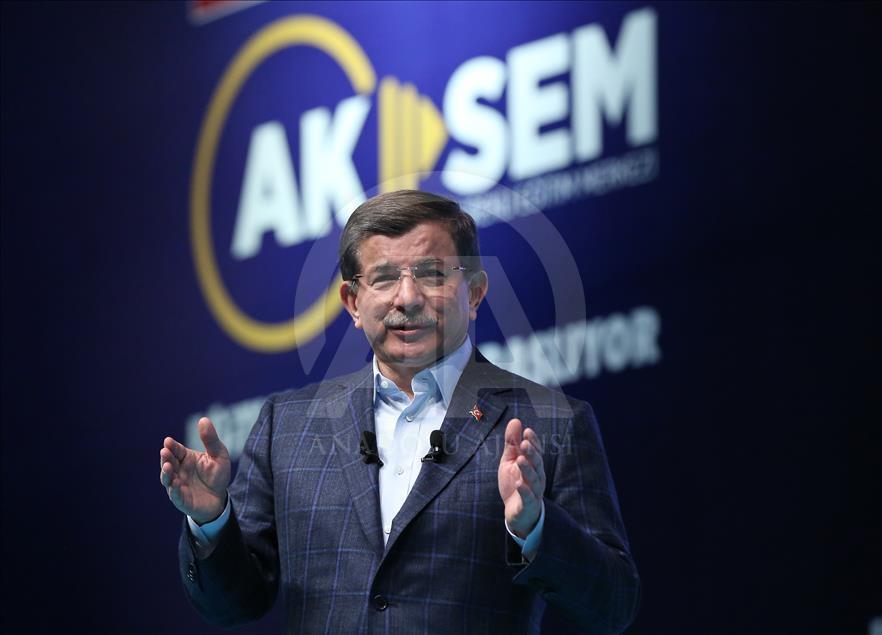 Başbakan Davutoğlu İstanbul'da