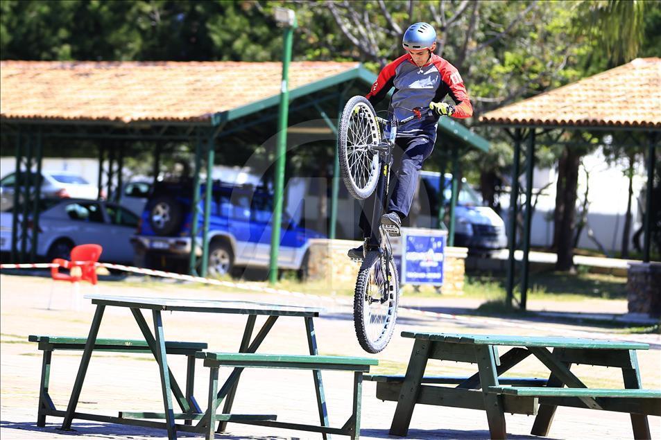 "Akrobatik pedallar" milli takım hayaliyle çevriliyor