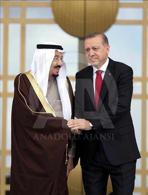 Turkish President Erdogan and Saudi King Salman bin Abdulaziz meet in Ankara