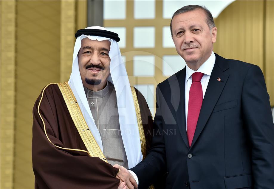 Turkish President Erdogan and Saudi King Salman bin Abdulaziz meet in Ankara