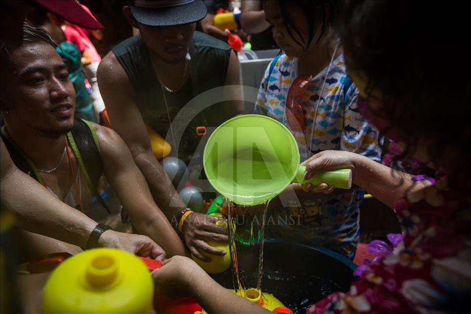 Tayland'da Songkran Festivali