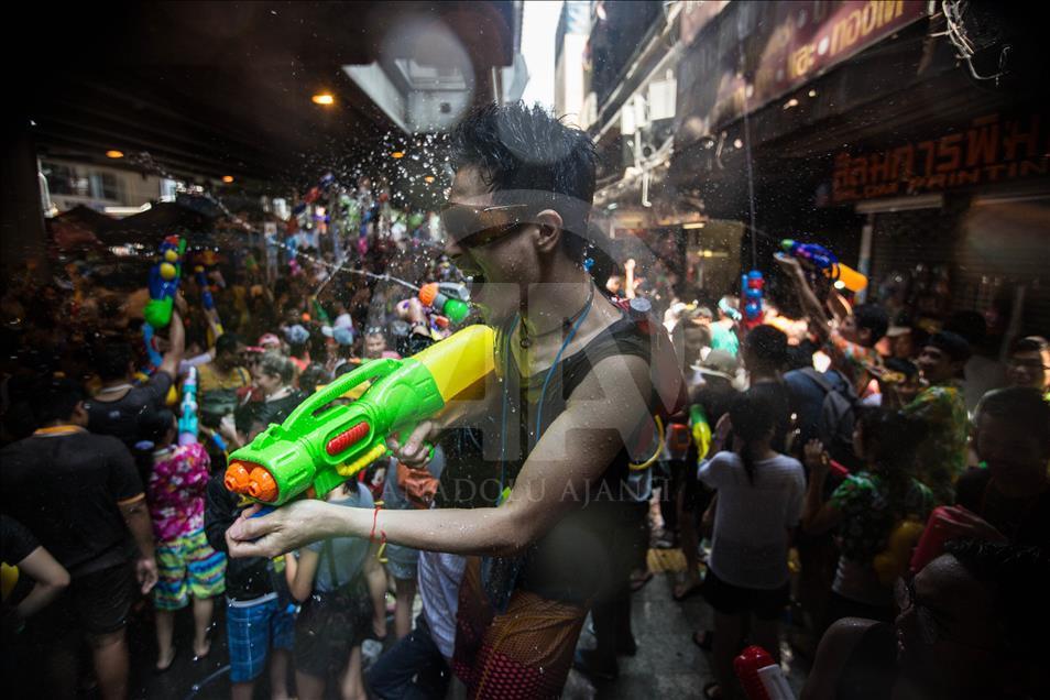 Tayland'da Songkran Festivali
