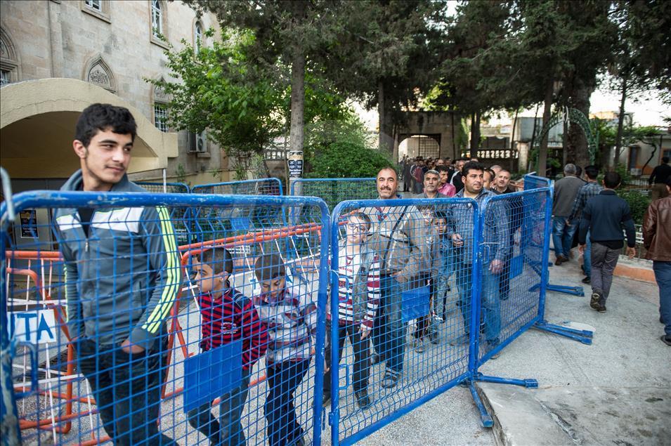 Şanlıurfa'da şafak vakti tirit ikramı