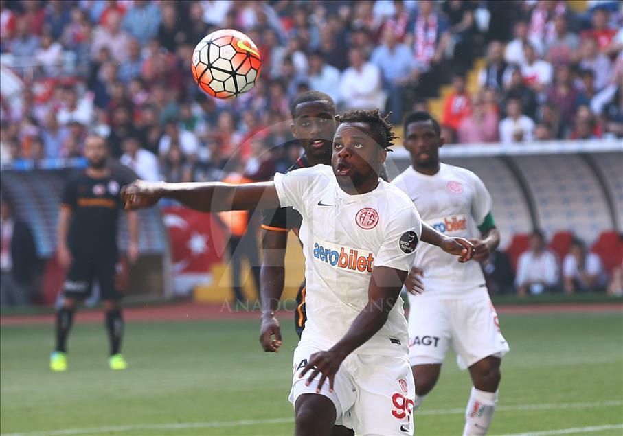 2 Ekim 2016 Galatasaray Antalyaspor Maci 1197896 Uludag Sozluk Galeri