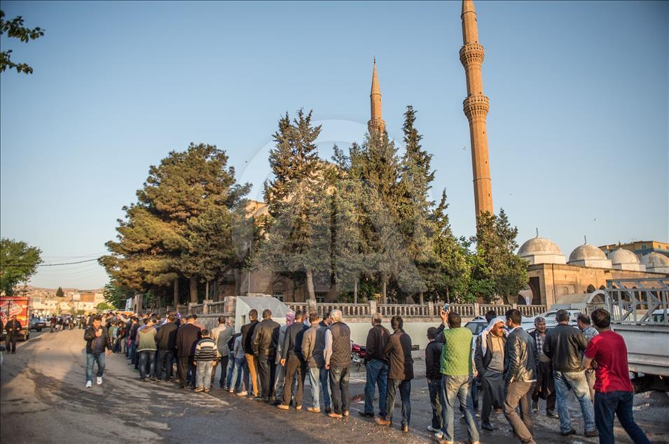 Şanlıurfa'da şafak vakti tirit ikramı