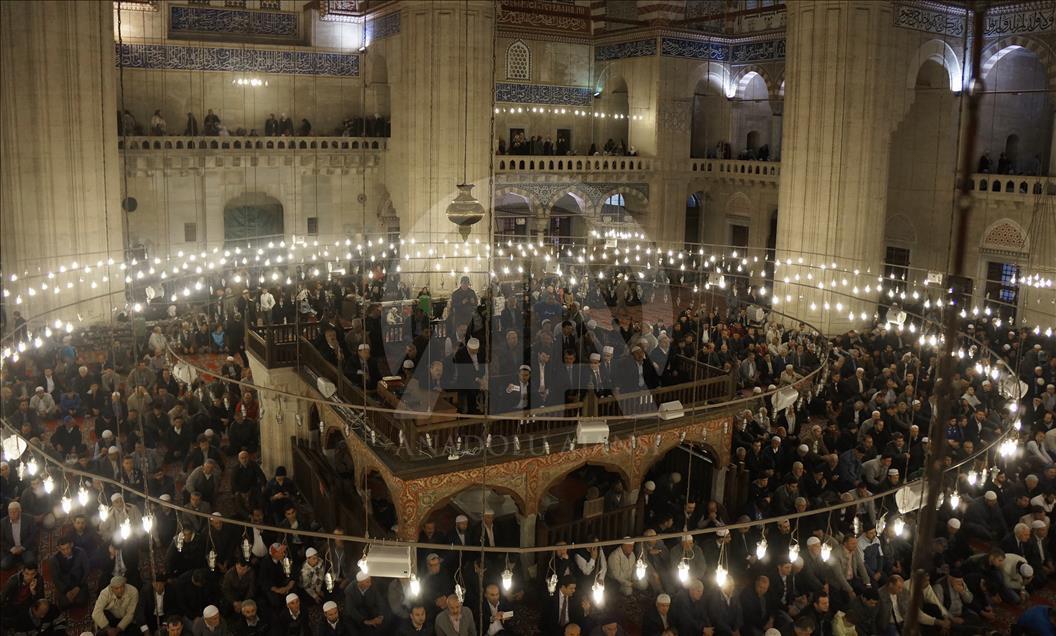 Selimiye'de sabah namazını Diyanet İşleri Başkanı Görmez kıldırdı