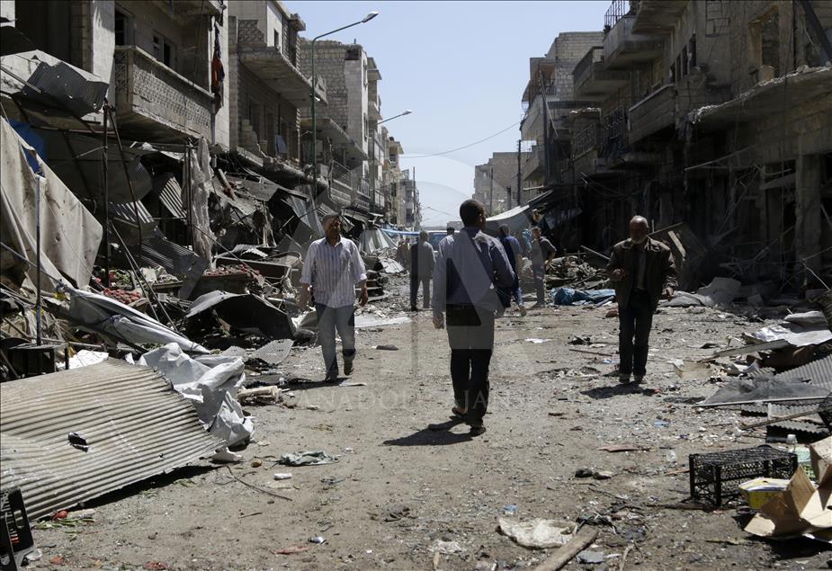 Syrian army attack hits a bazaar in Idlib