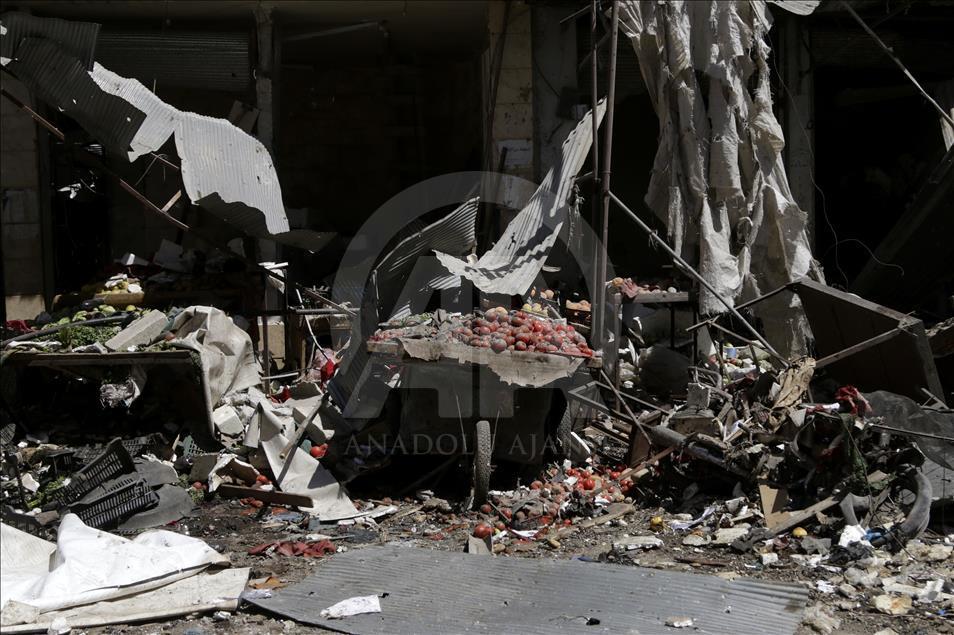 Syrian army attack hits a bazaar in Idlib