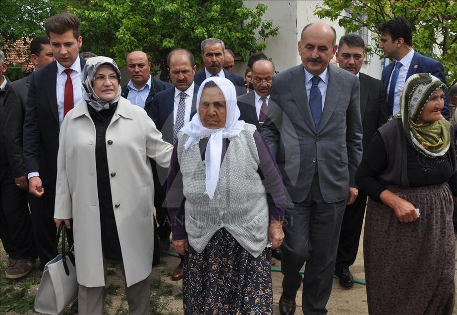 Çamurlu ayakkabılarıyla girmediği hastaneye adı verildi