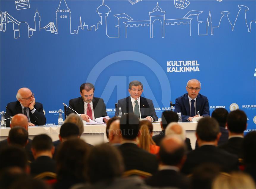 Davutoğlu, Kültürel Kalkınma Programı Tanıtım Toplantısına katıldı 