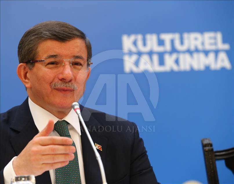 Davutoğlu, Kültürel Kalkınma Programı Tanıtım Toplantısına katıldı 