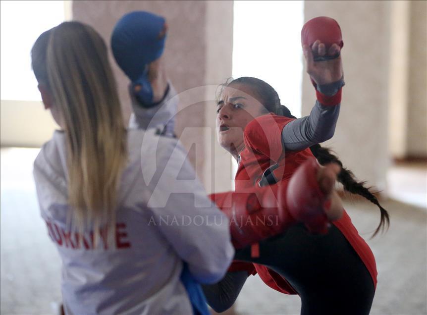 Kadınlar Karate Milli Takımı, altın madalyaya kilitlendi