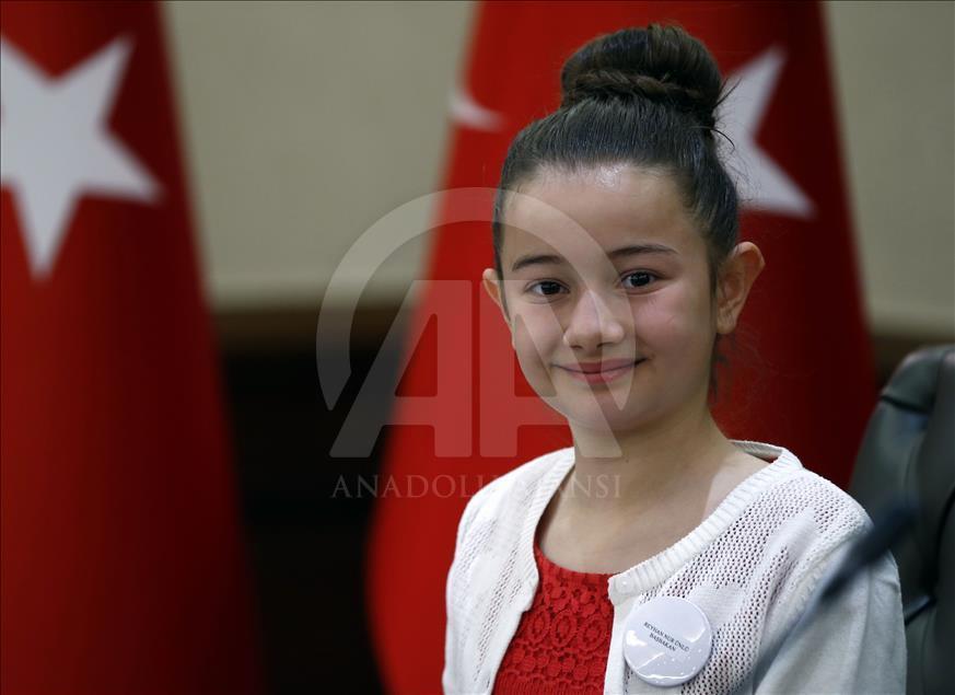 Başbakan Ahmet Davutoğlu
