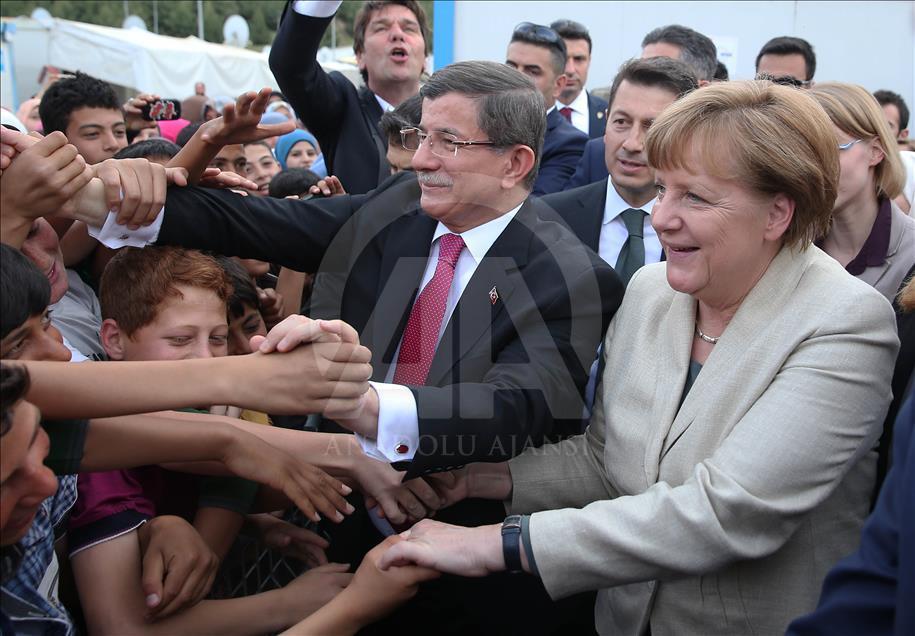 Başbakan Davutoğlu ve Almanya Başbakanı Merkel Gaziantep' te