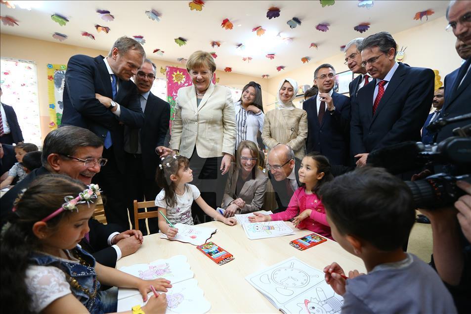 Başbakan Davutoğlu ve Almanya Başbakanı Merkel Gaziantep' te