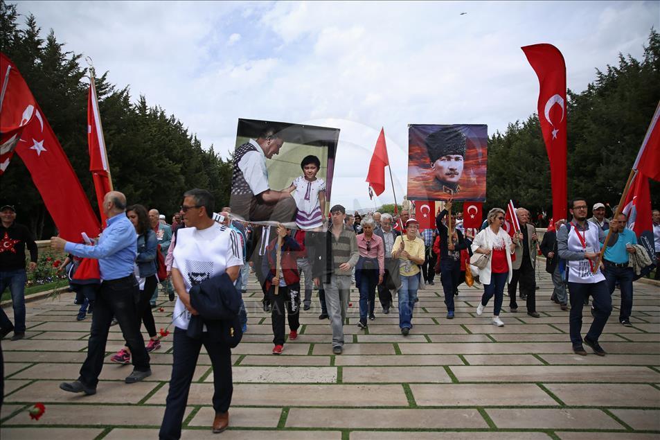 Atatürk'çü Düşünce Derneği 'Teröre Karşı Birlik Yürüyüşü' düzenledi