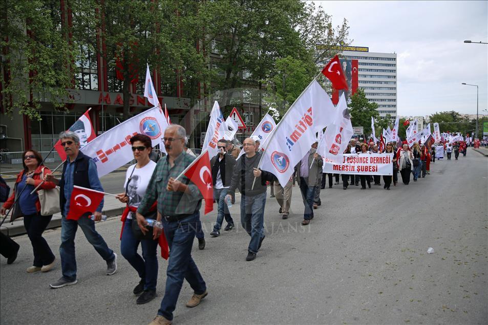 Atatürk'çü Düşünce Derneği 'Teröre Karşı Birlik Yürüyüşü' düzenledi