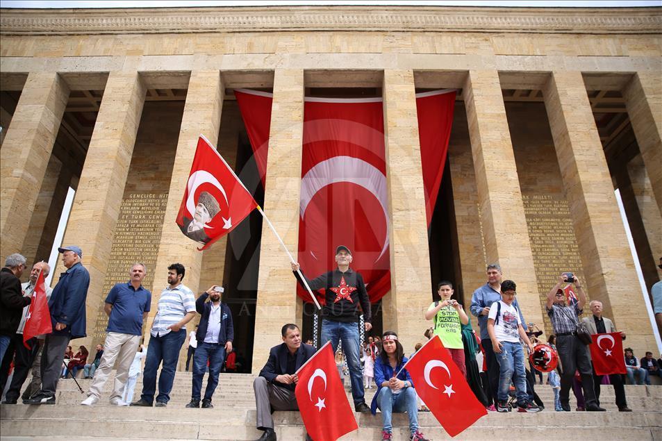 Atatürk'çü Düşünce Derneği 'Teröre Karşı Birlik Yürüyüşü' düzenledi