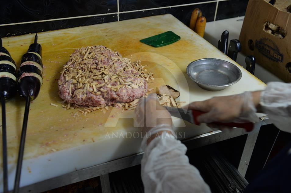 Damaklar bu kebabı 11 ay bekliyor