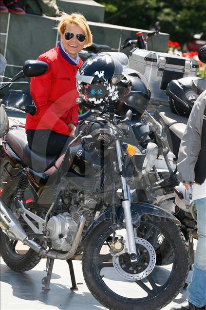 Kadın motosikletçiler "Trafikte Biz de Varız" dedi