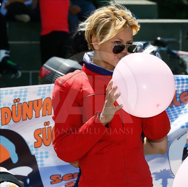 Kadın motosikletçiler "Trafikte Biz de Varız" dedi