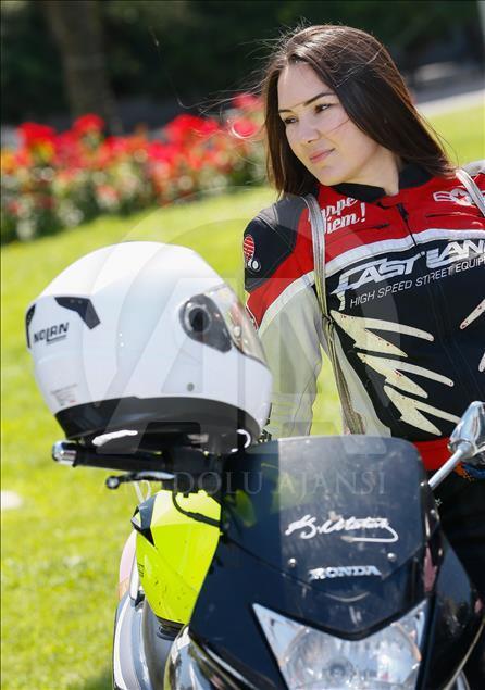 Kadın motosikletçiler "Trafikte Biz de Varız" dedi