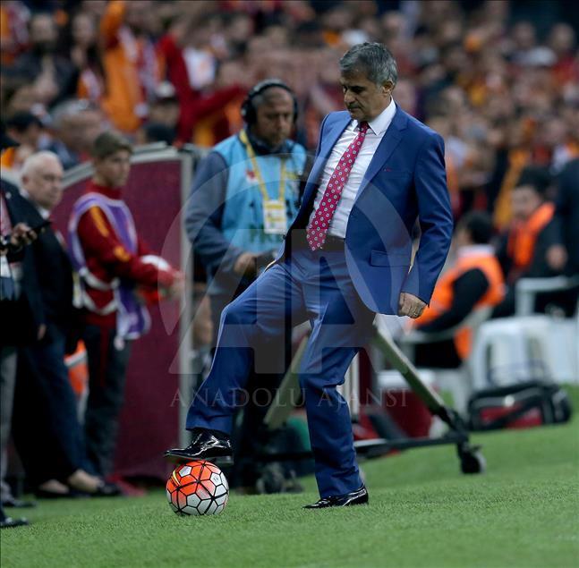Galatasaray v Besiktas - Turkish Spor Toto Super Lig