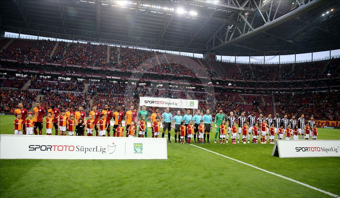 Galatasaray v Besiktas - Turkish Spor Toto Super Lig
