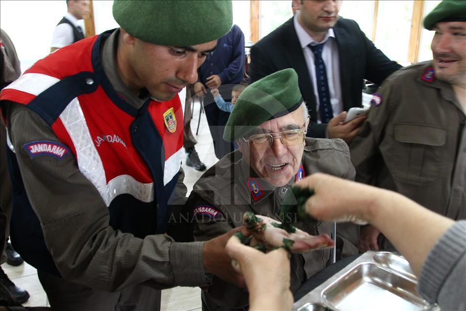 "Özel tertiplere" kına yakıldı