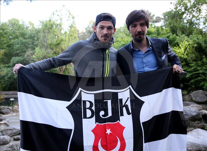 Beşiktaş şampiyonluğunu kutluyor