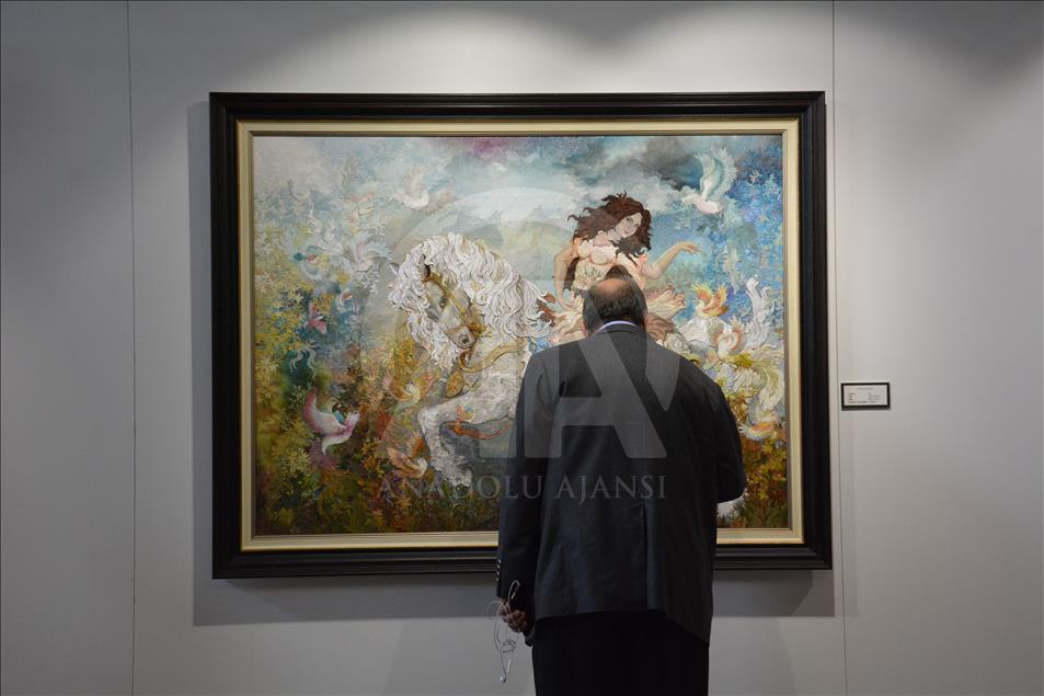 نمایشگاه آذرنگاری احد سعدی، هنرمند ایرانی در دانشگاه استانبول