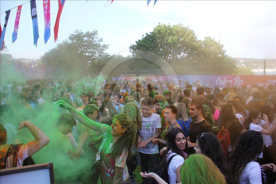 Beşiktaş'ta gençlik festivali düzenlendi

