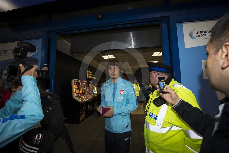 The Turkish football team arrive in Manchester