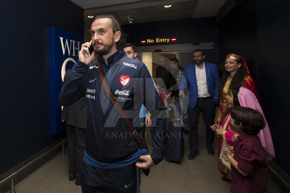 The Turkish football team arrive in Manchester