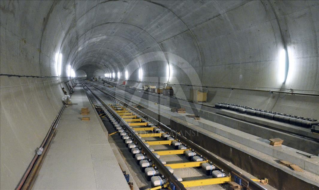 Dünyanın en uzun demiryolu tüneli Gotthard Base açıldı