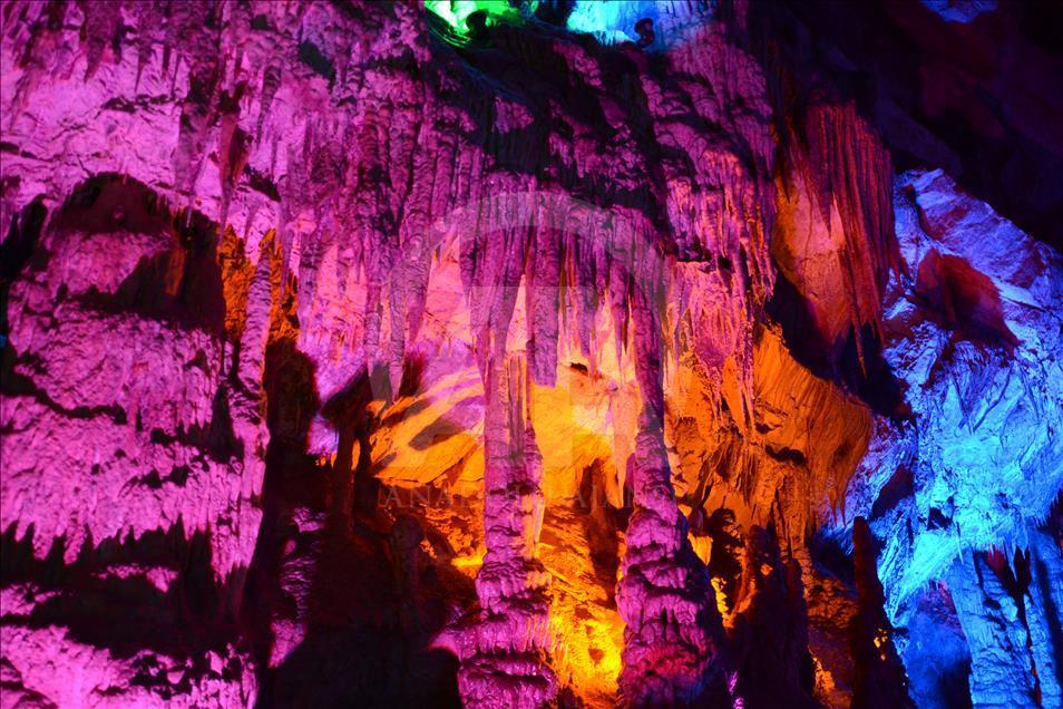 Turistik mağara yeniden turizme kazandırıldı