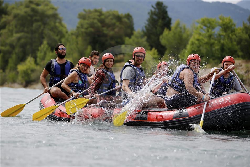 Adrenalin tutkunlarının adresi Köprülü Kanyon